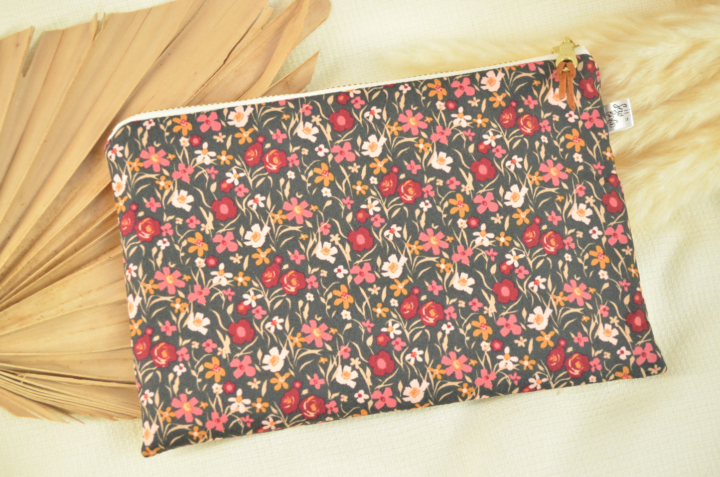 Busy Bee Medium Pouch