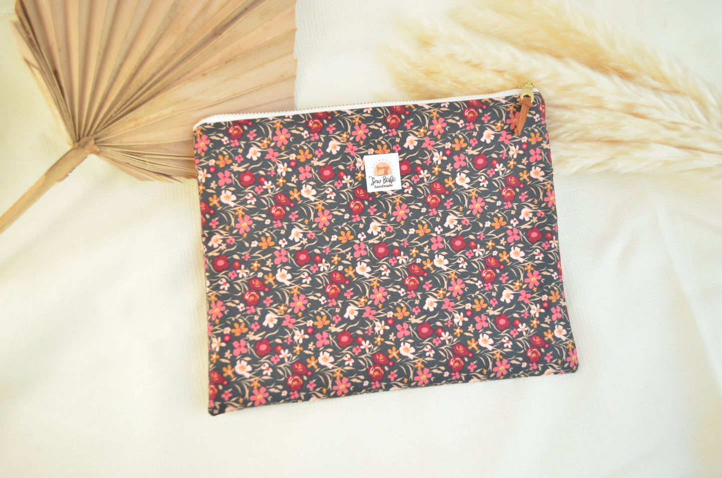 Busy Bee Large Pouch